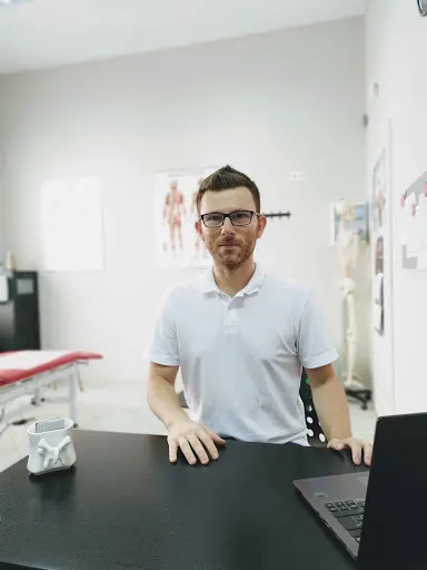 REHABILIS mgr fizjoterapii Michał Jamroszczyk